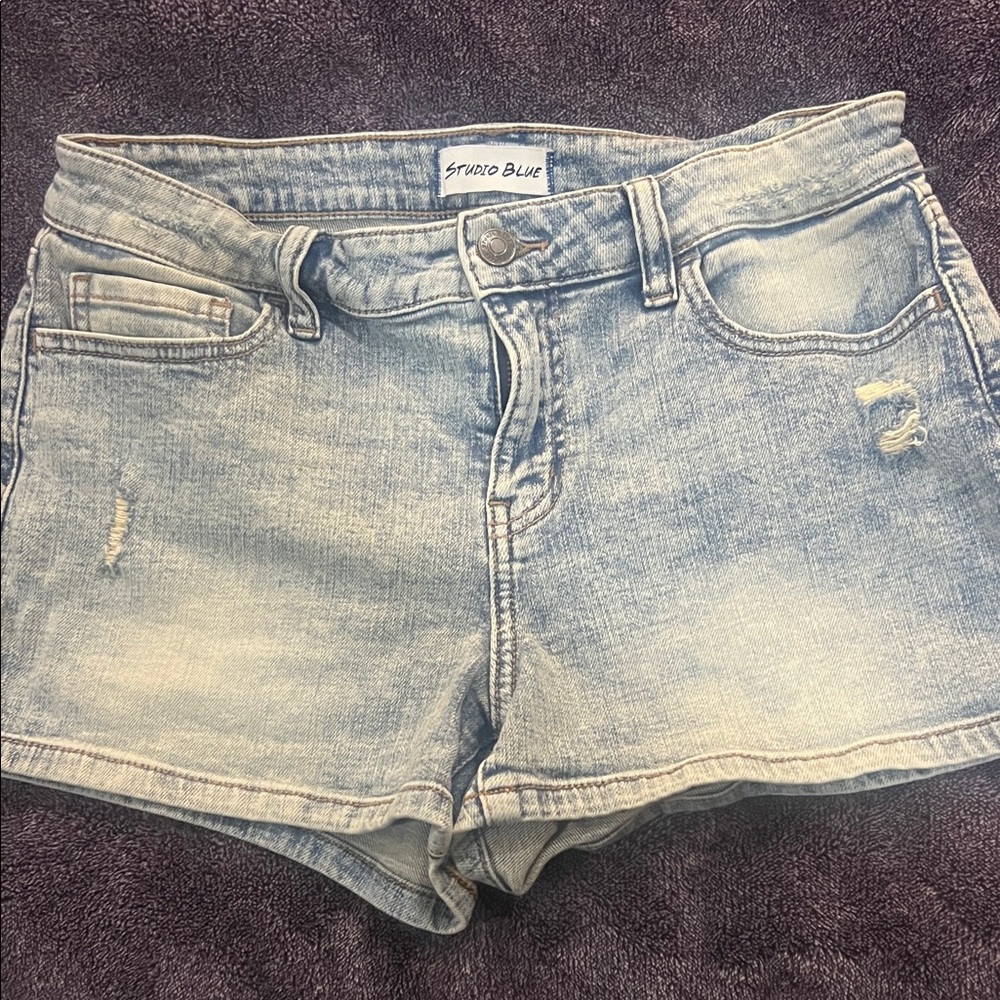 Studio Women's Faded Blue Jean Shorts